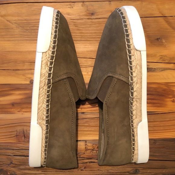 Vince Camuto Suede Slip-On Sneaker NWT - Picture 5 of 8